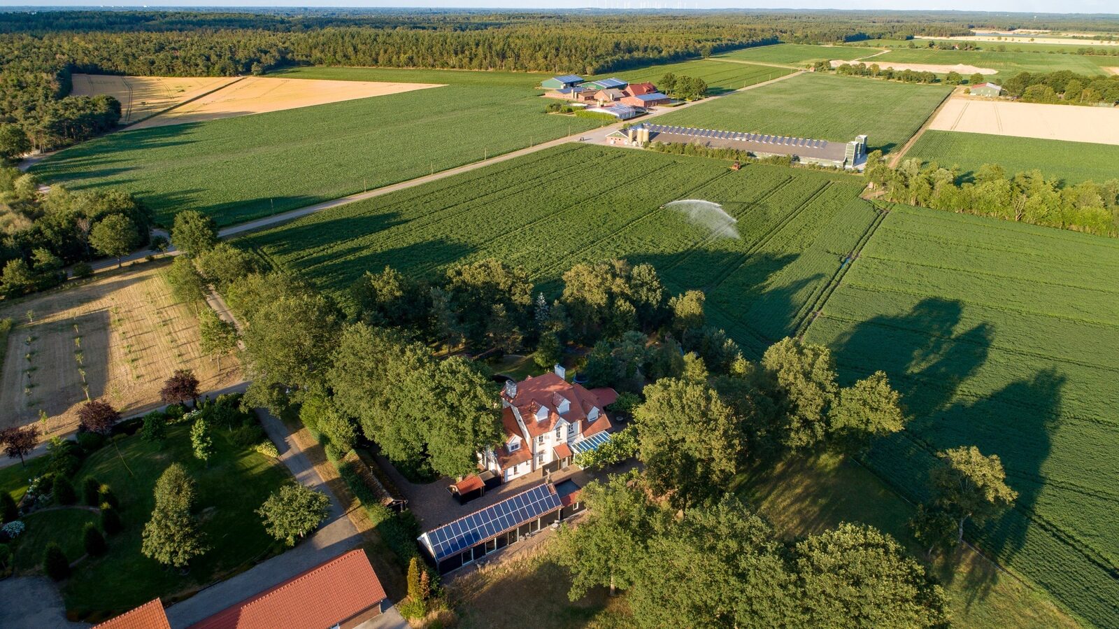 Landhuis Wielen 3 – XXL wellness vakantiehuis met sauna en jacuzzi