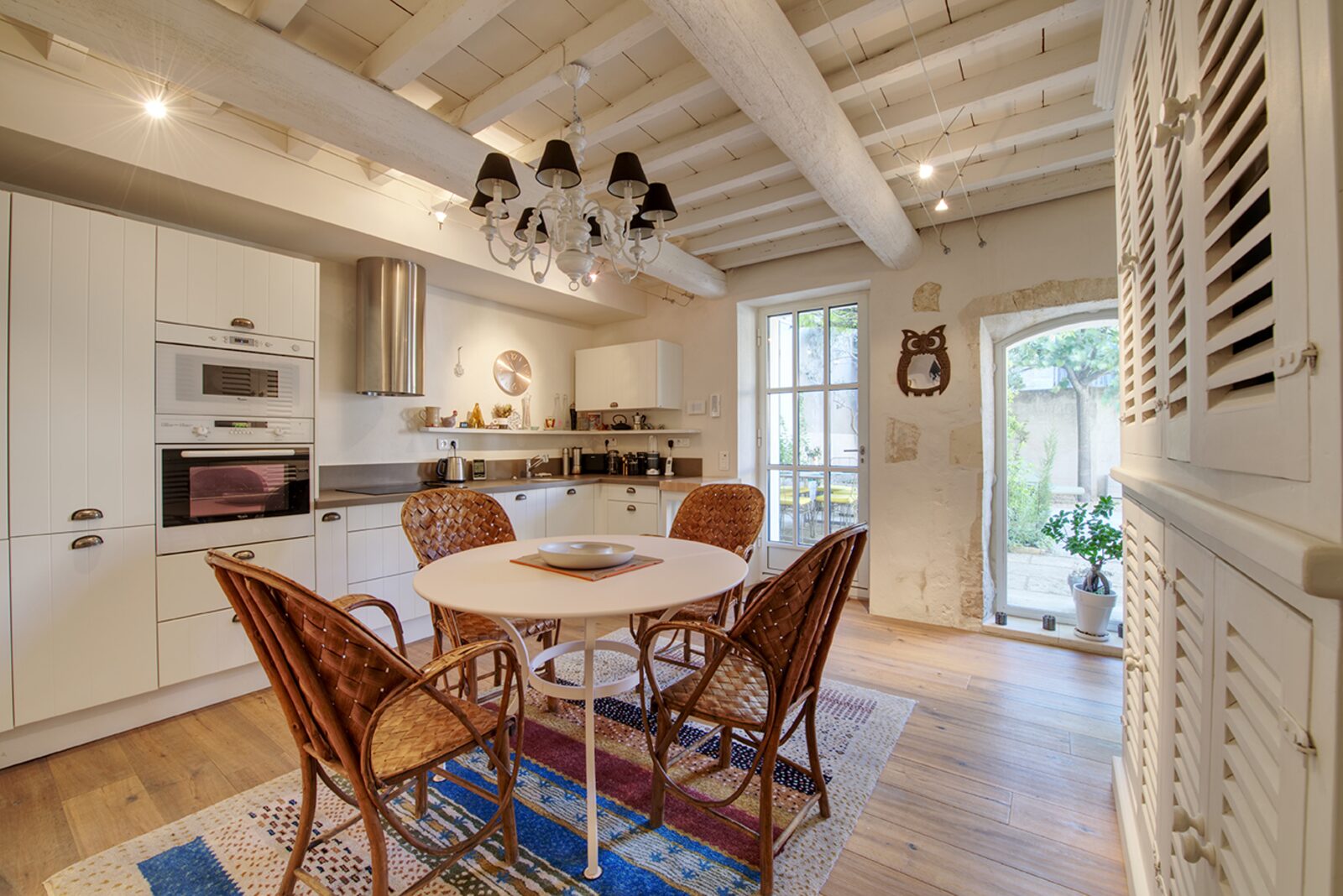 Mas Blanc luxe vakantiehuis in Provenҫaals dorp