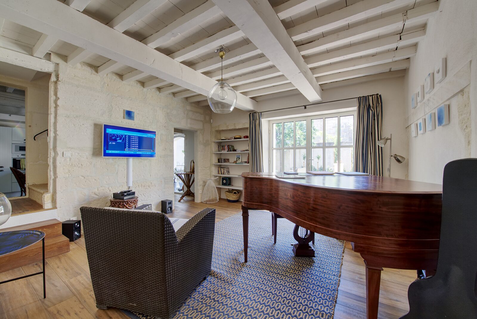 Mas Blanc luxe vakantiehuis in Provenҫaals dorp