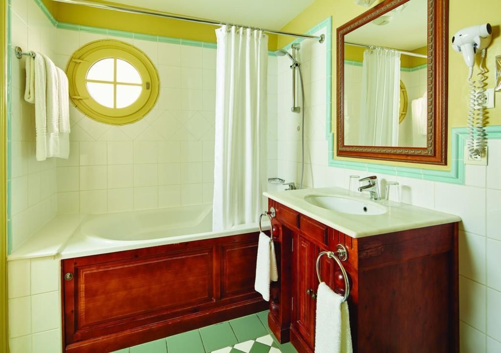 Marriott's Village d'ile-de-France (near Disneyland Paris), 2-Bedroom