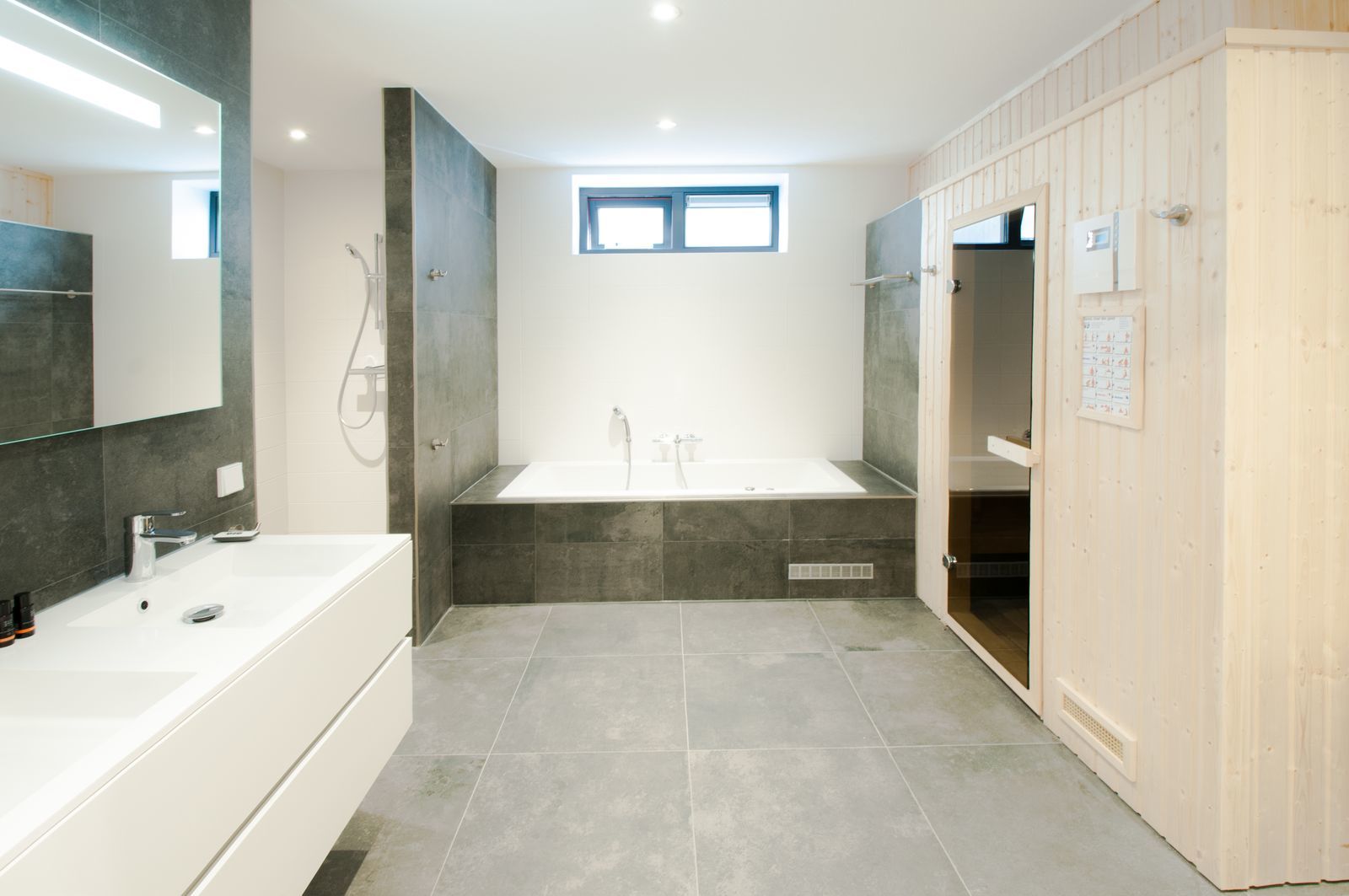 Wellness Villa | 16 personen